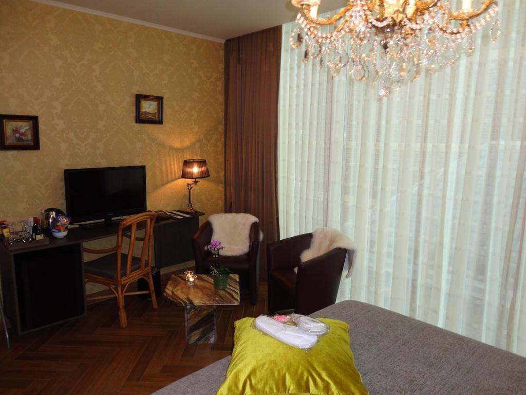 Art Of Dreams Deluxe 4 Stars Bed & Breakfast Laakdal ภายนอก รูปภาพ